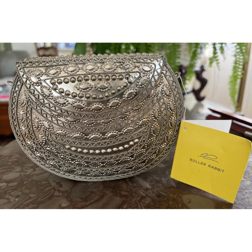 Roberta Roller Rabbit Silver Clutch w26